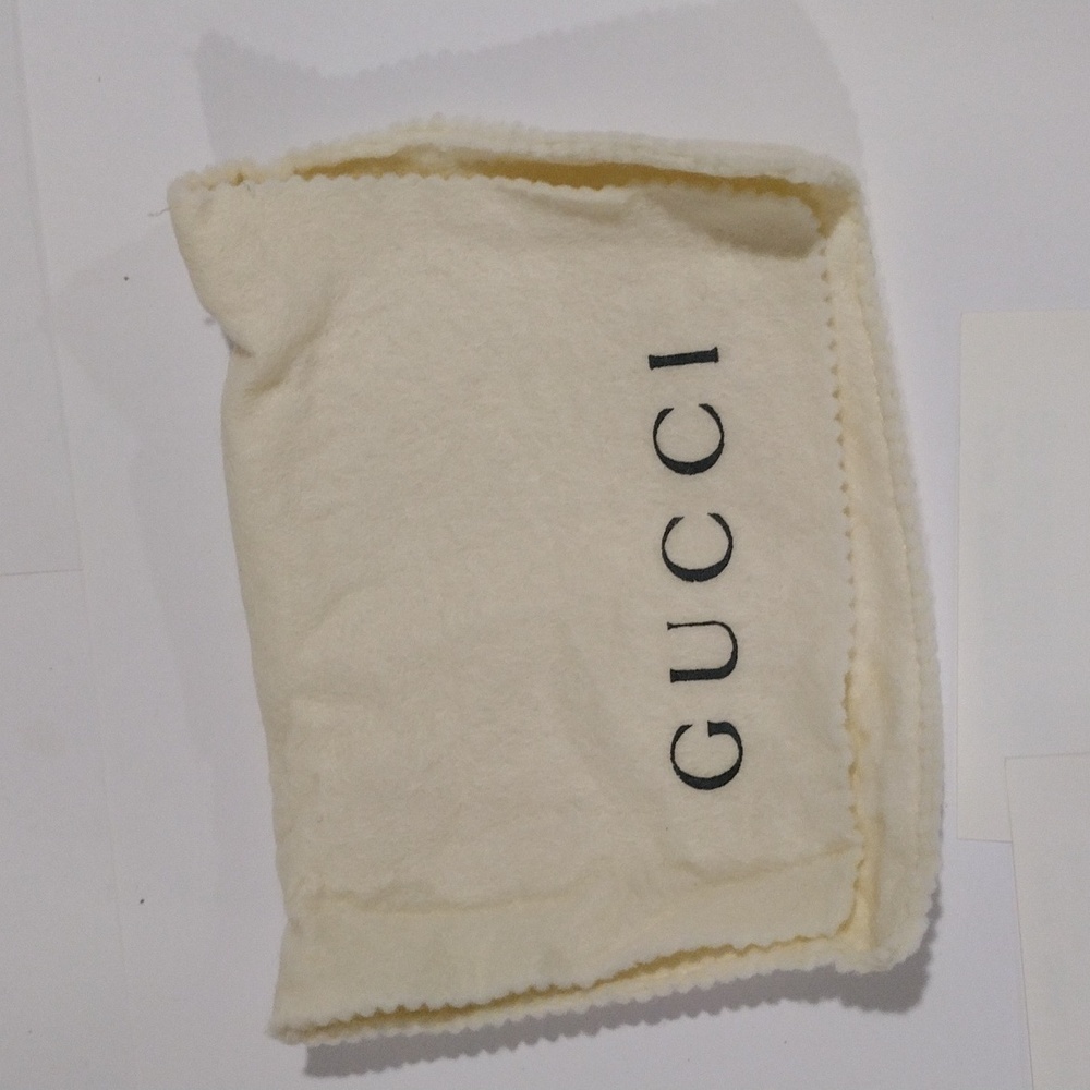 Authentic GUCCI Beige Textured Leather Wallet Silver Hardware w/ Box & Dust Bag - Picture 4 of 17